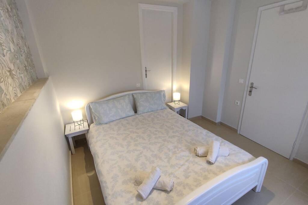 Vatos 2 Bedroom Apartment Bagian luar foto