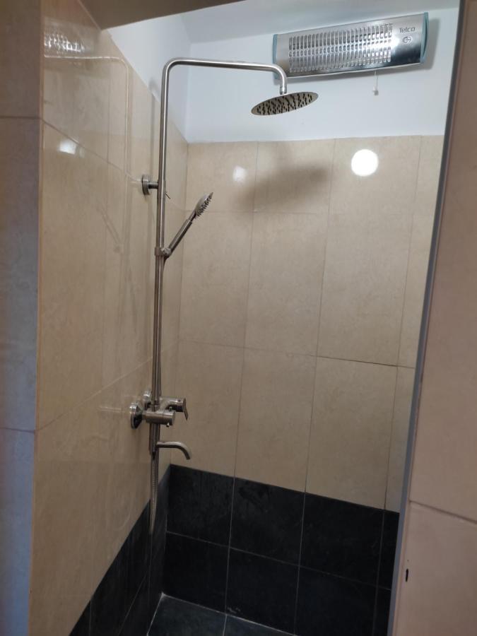 Vatos 2 Bedroom Apartment Bagian luar foto